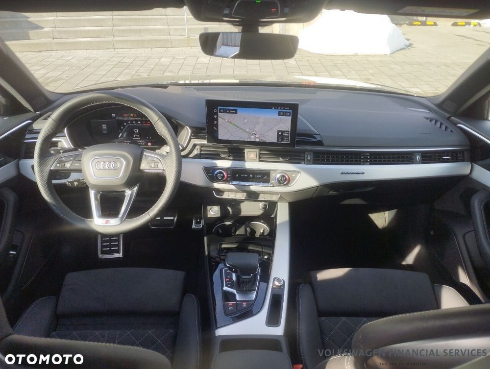 Audi A4 Limousine - 11