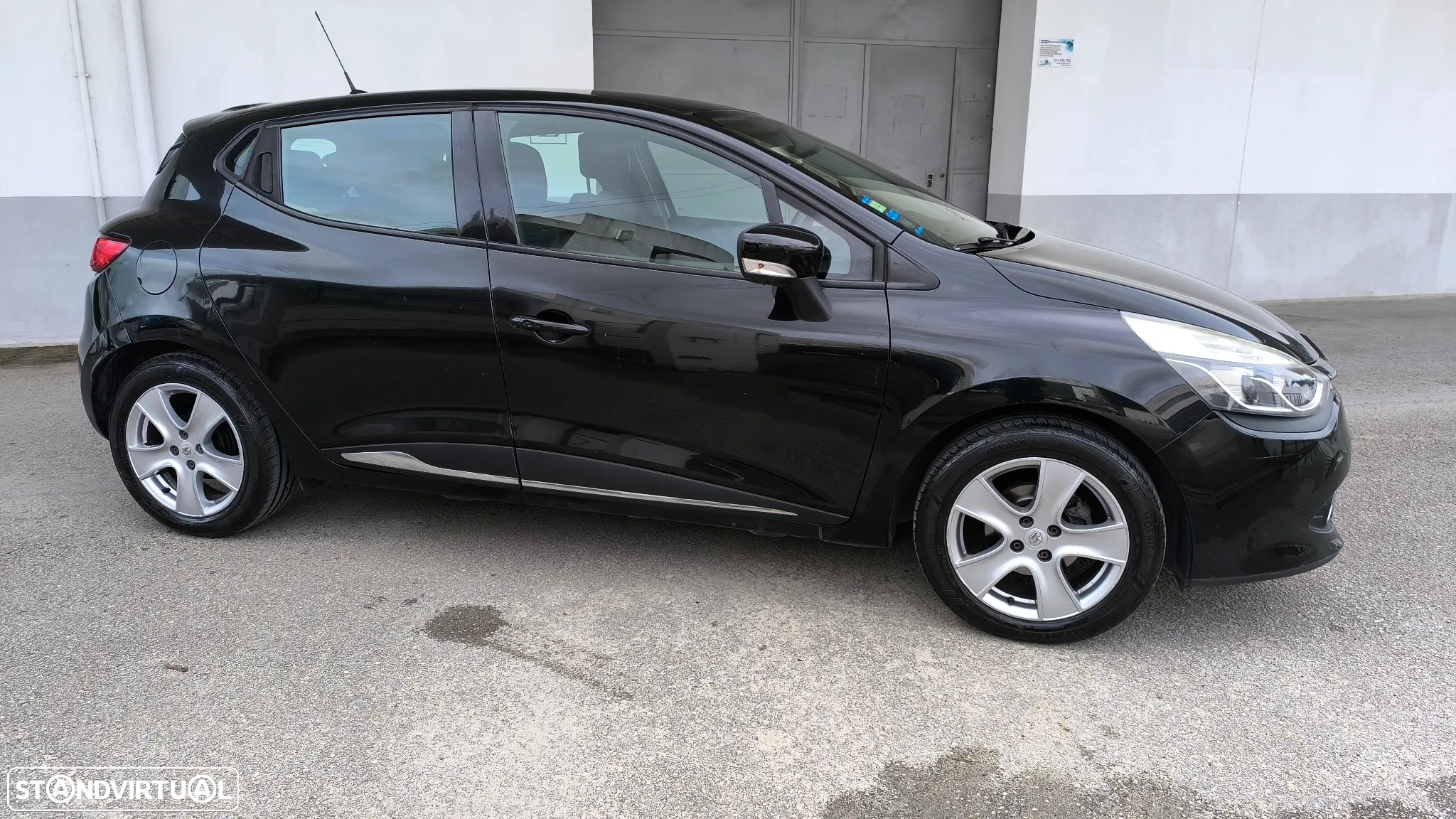 Renault Clio 0.9 TCE Dynamique S - 30