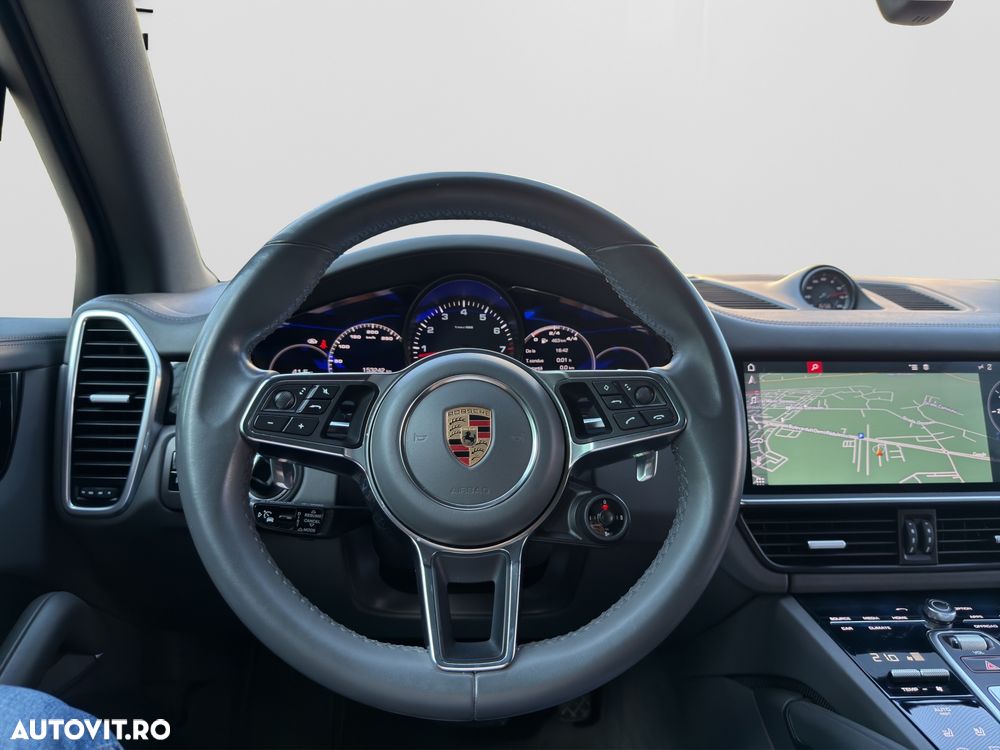 Porsche Cayenne Tiptronic S - 8