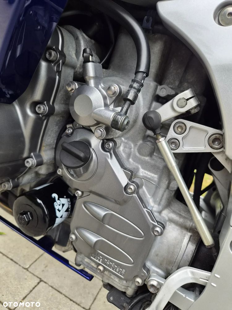 Yamaha FJR - 24