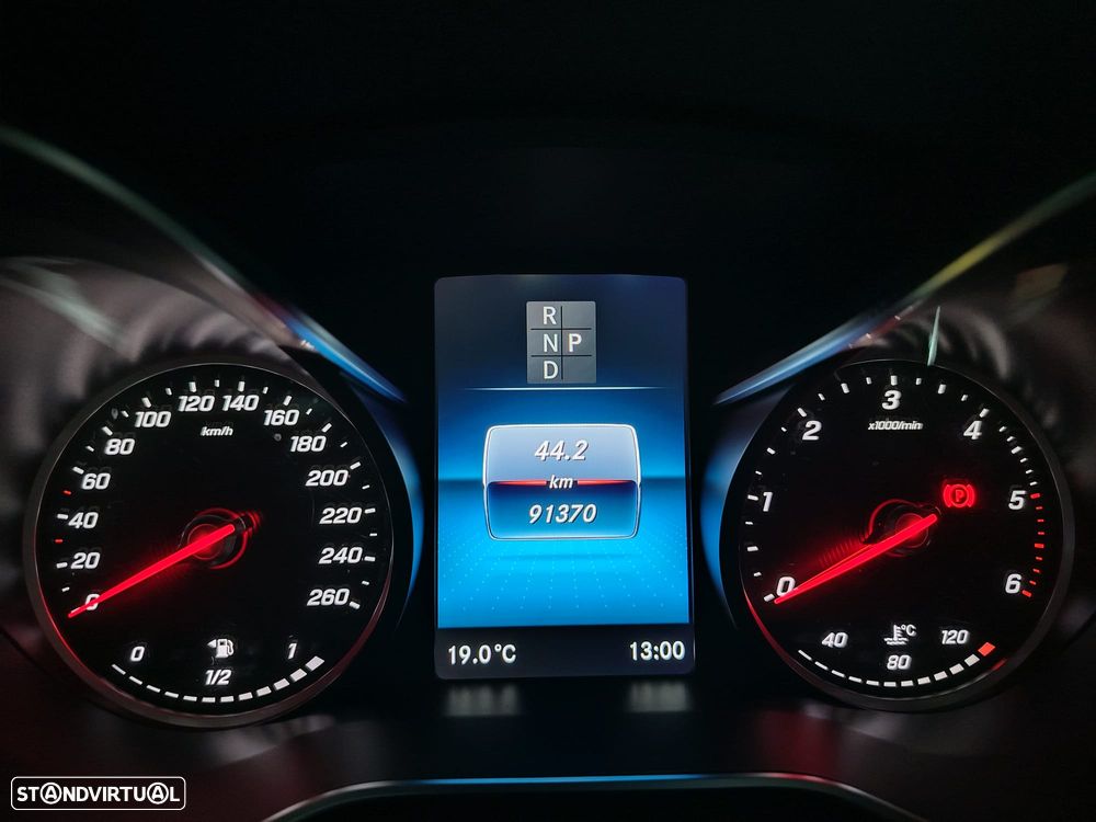 Mercedes-Benz V 250 d Longo Avantgarde - 4