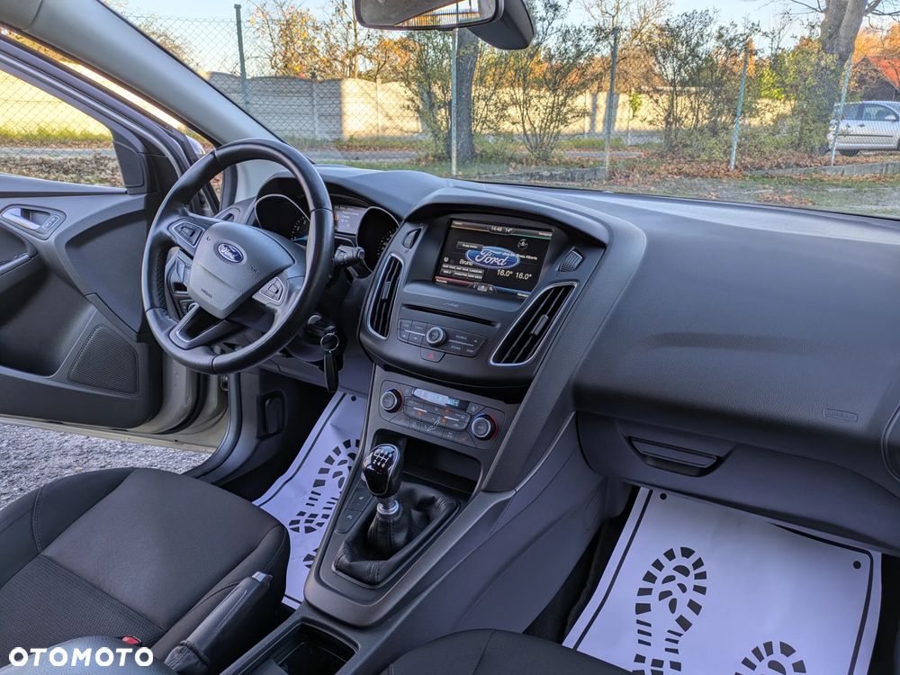 Ford Focus Turnier 1.5 EcoBoost Start-Stopp-System Business Edition - 29