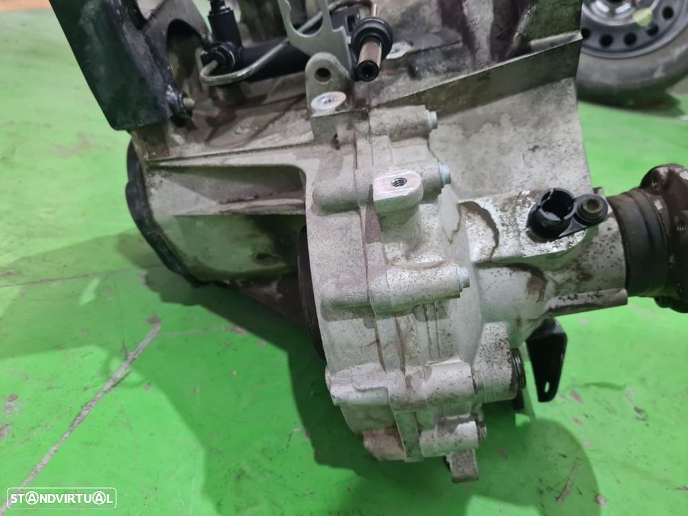 CAIXA DE VELOCIDADES SEAT IBIZA BERLINA 6J5 - 2