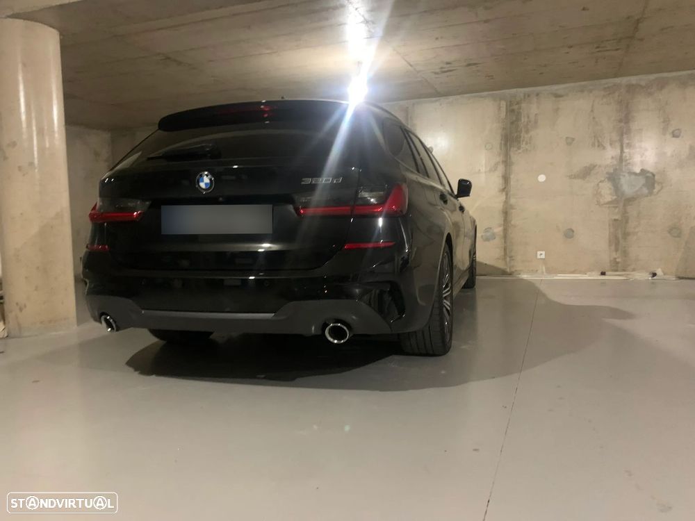 BMW 320 d Pack M Shadow Auto - 3