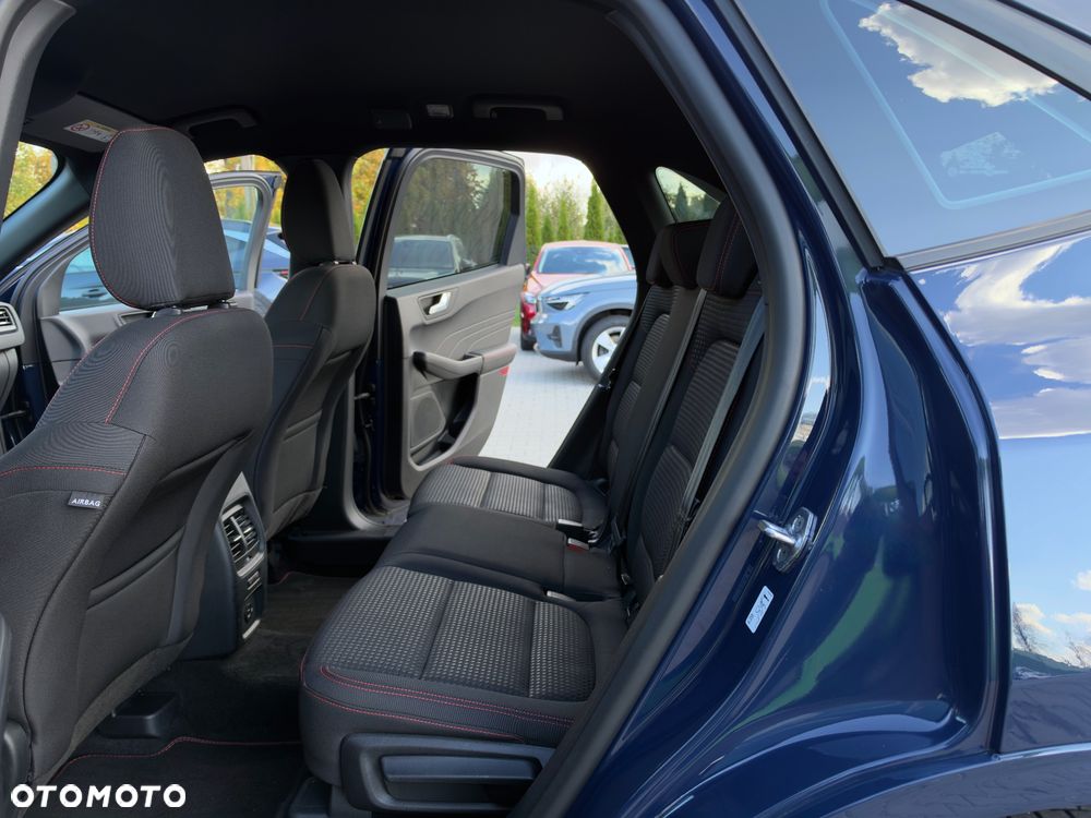 Ford Kuga - 34