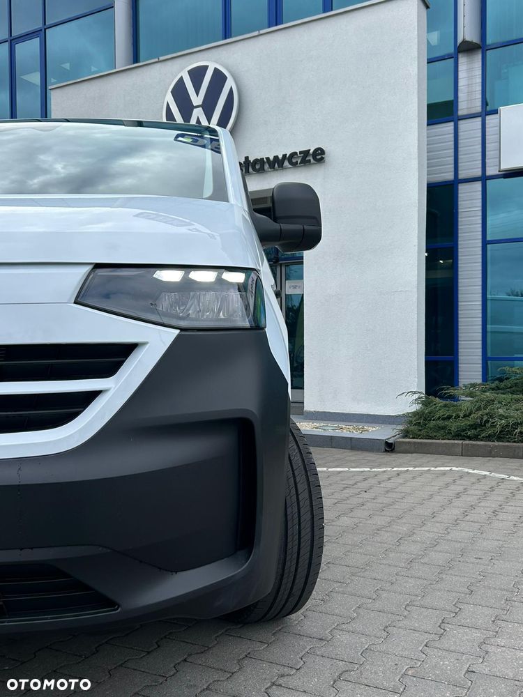 Volkswagen Transporter FURGON T7 - 9