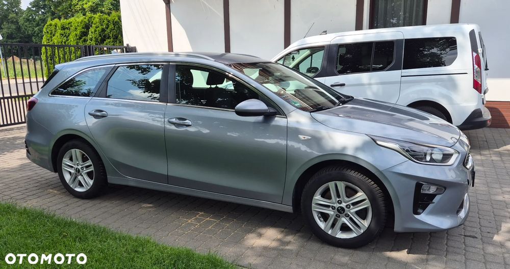 Kia Ceed 1.6 CRDi DCT Vision - 4