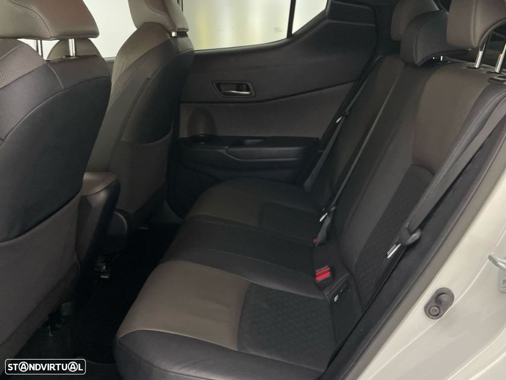 Toyota C-HR 1.8 Hybrid Exclusive - 12