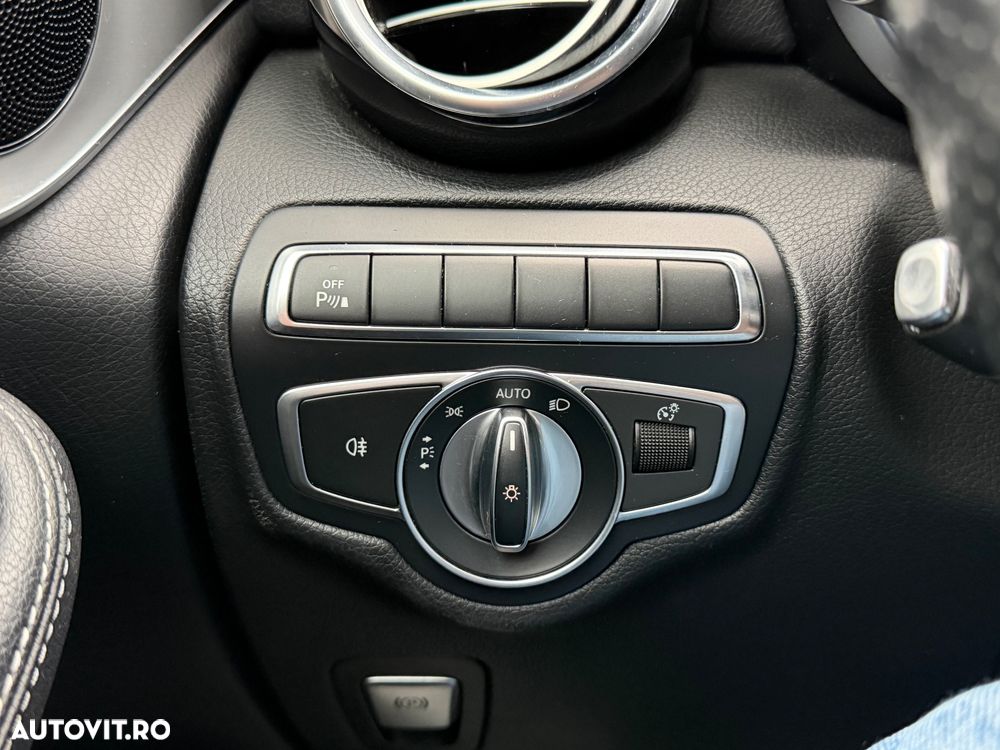 Mercedes-Benz GLC 250 d 4MATIC 9G-TRONIC AMG Line - 23