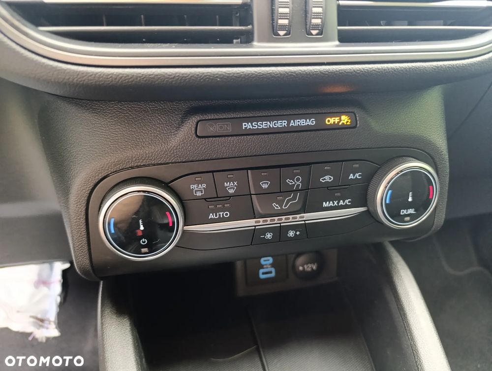 Ford Kuga 1.5 EcoBoost ACTIVE X - 14