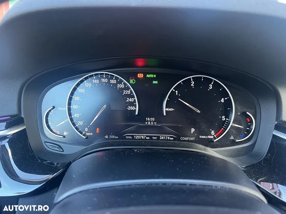 BMW Seria 5 520d Aut. Sport Line - 7