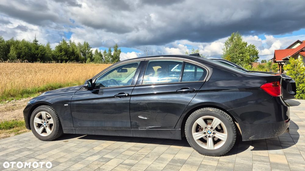 BMW Seria 3 318d Modern Line - 8