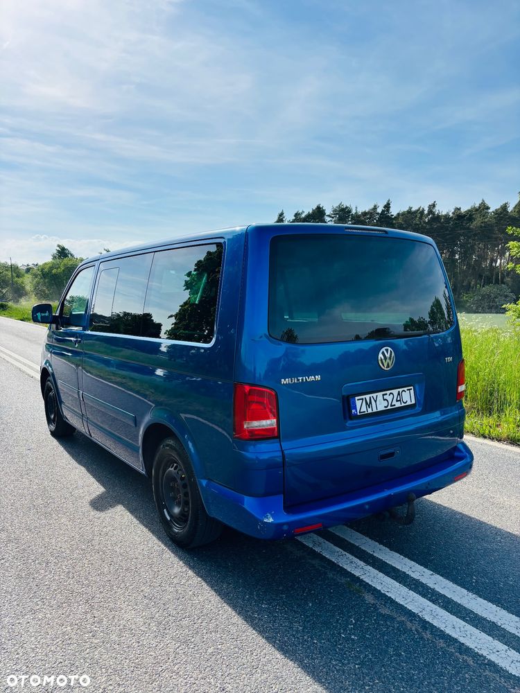 Volkswagen Multivan - 6