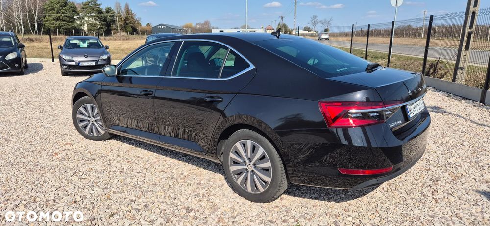 Skoda Superb 2.0 TSI Sportline DSG - 8