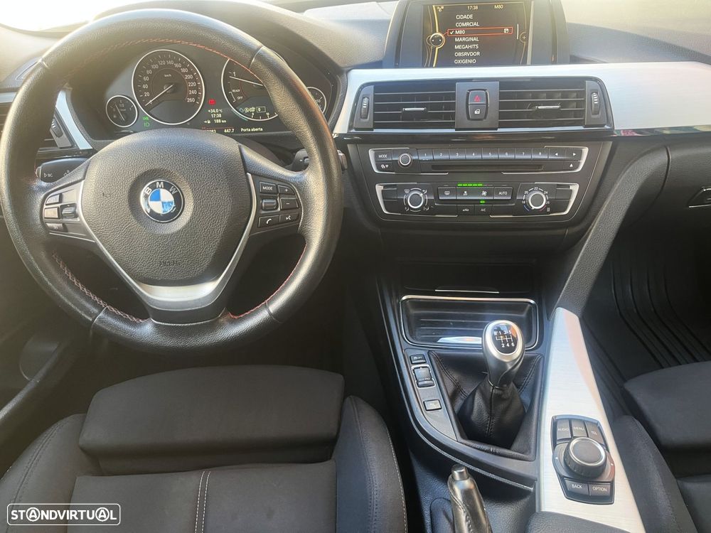 BMW 320 d Line Sport - 24