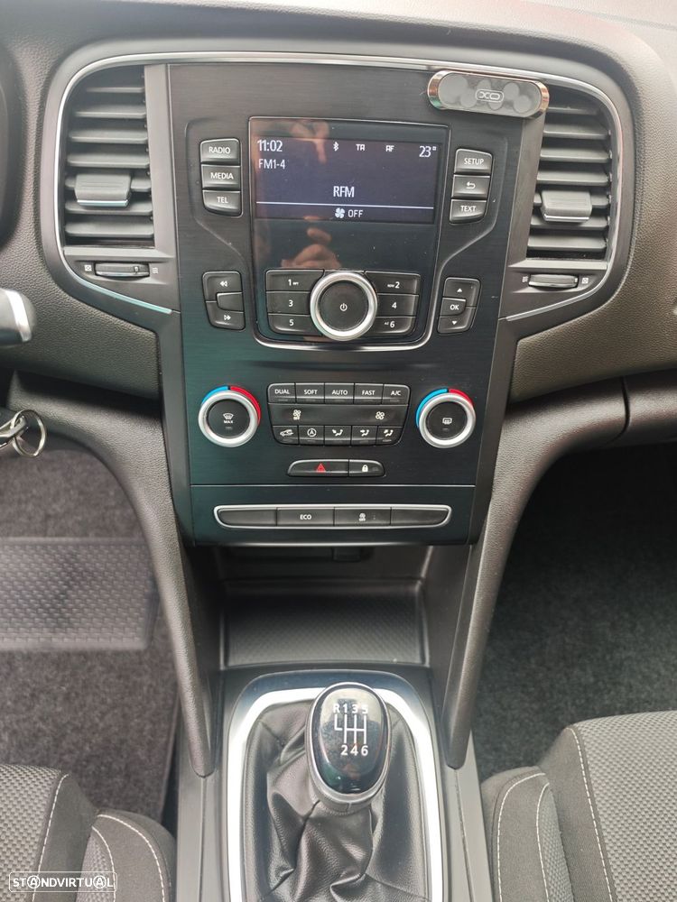 Renault Mégane 1.5 Blue dCi Zen - 16