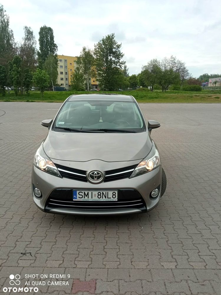 Toyota Verso 1.8 Premium - 1