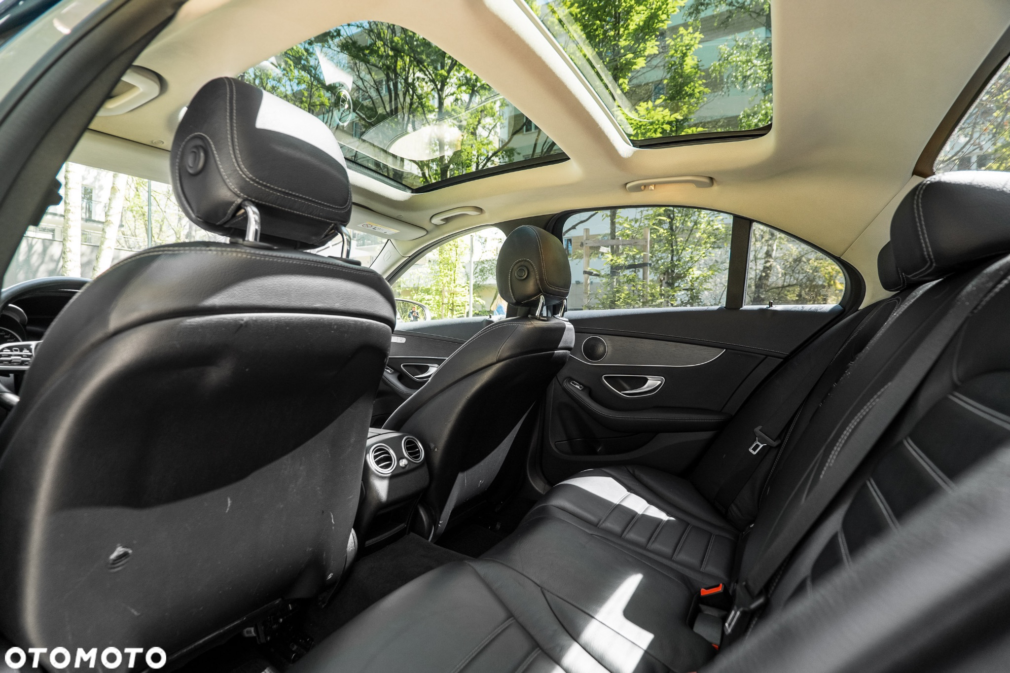 Mercedes-Benz Klasa C 300 4MATIC 9G-TRONIC - 10