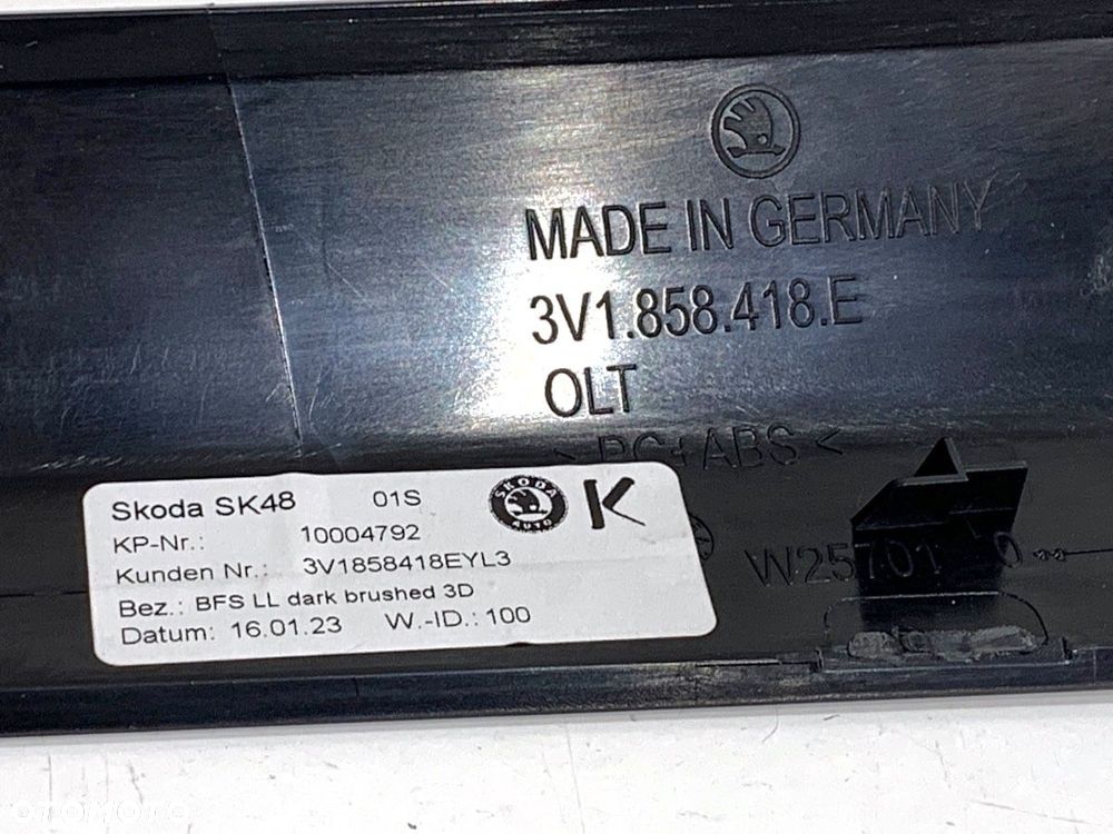 LISTWY DEKOR  SKODA SUPERB III Kombi (3V5) 2015 - 2022 2.0 TDI 110 kW [150 KM] olej napędowy 2015 - - 9