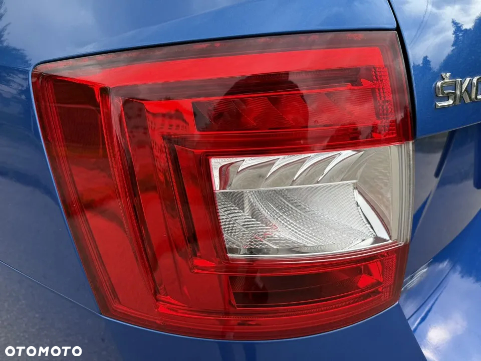 Skoda Octavia 2.0 TSI RS - 11