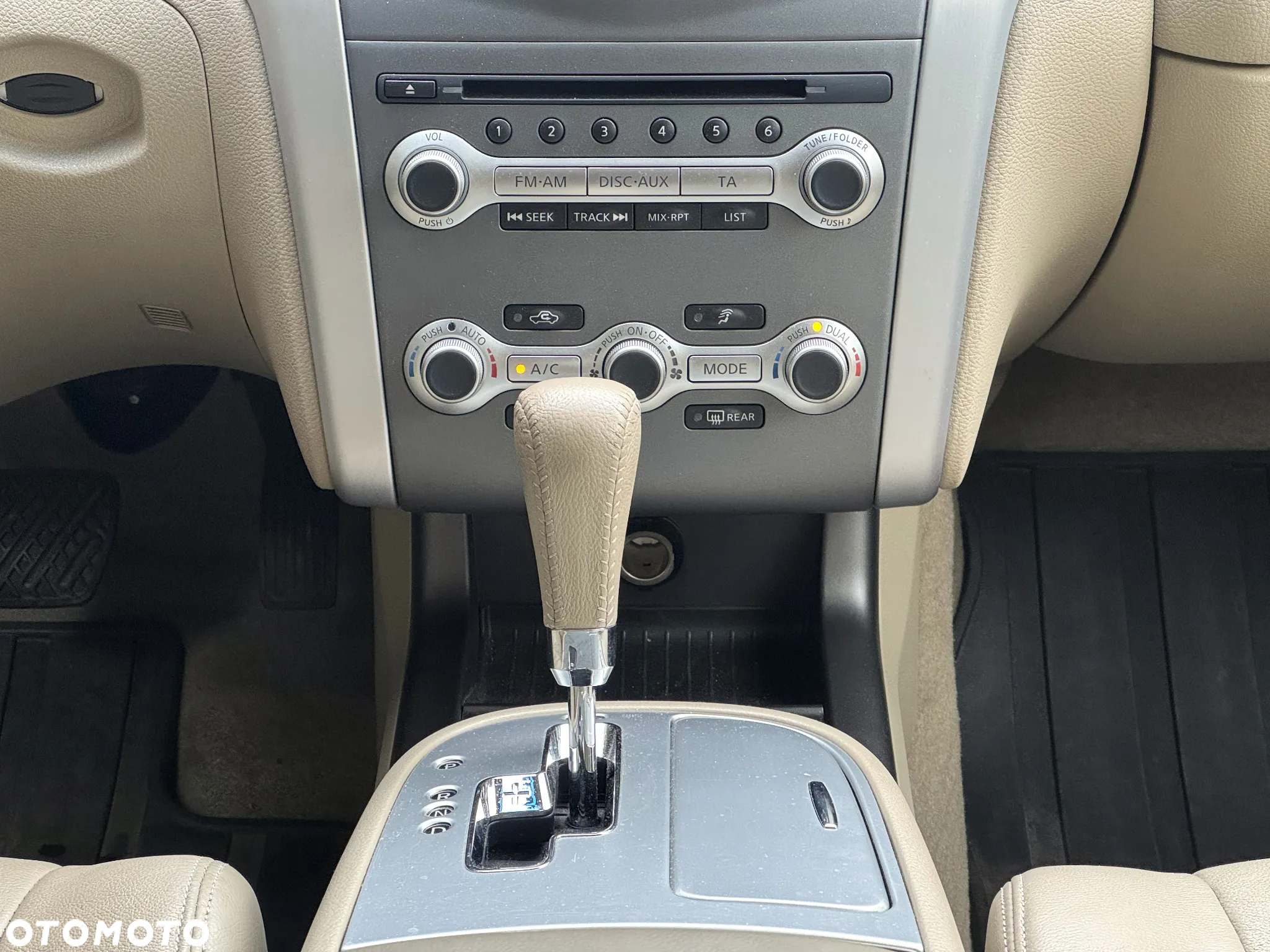 Nissan Murano 2.5 D Premium - 12