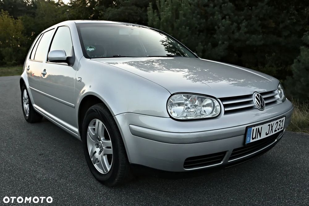 Volkswagen Golf 1.6 Comfortline - 17