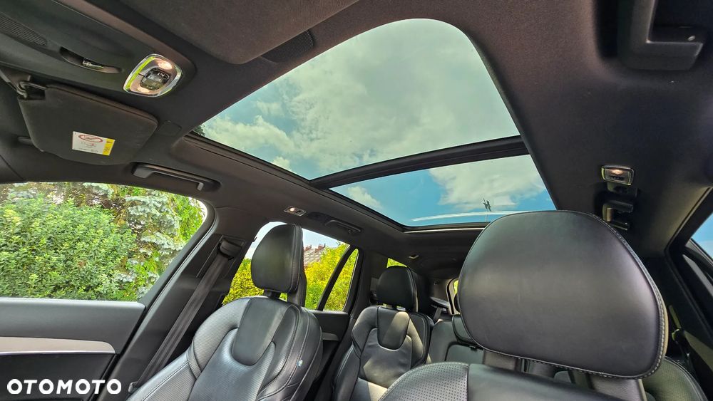 Volvo XC 90 D5 SCR AWD R-Design 7os - 27
