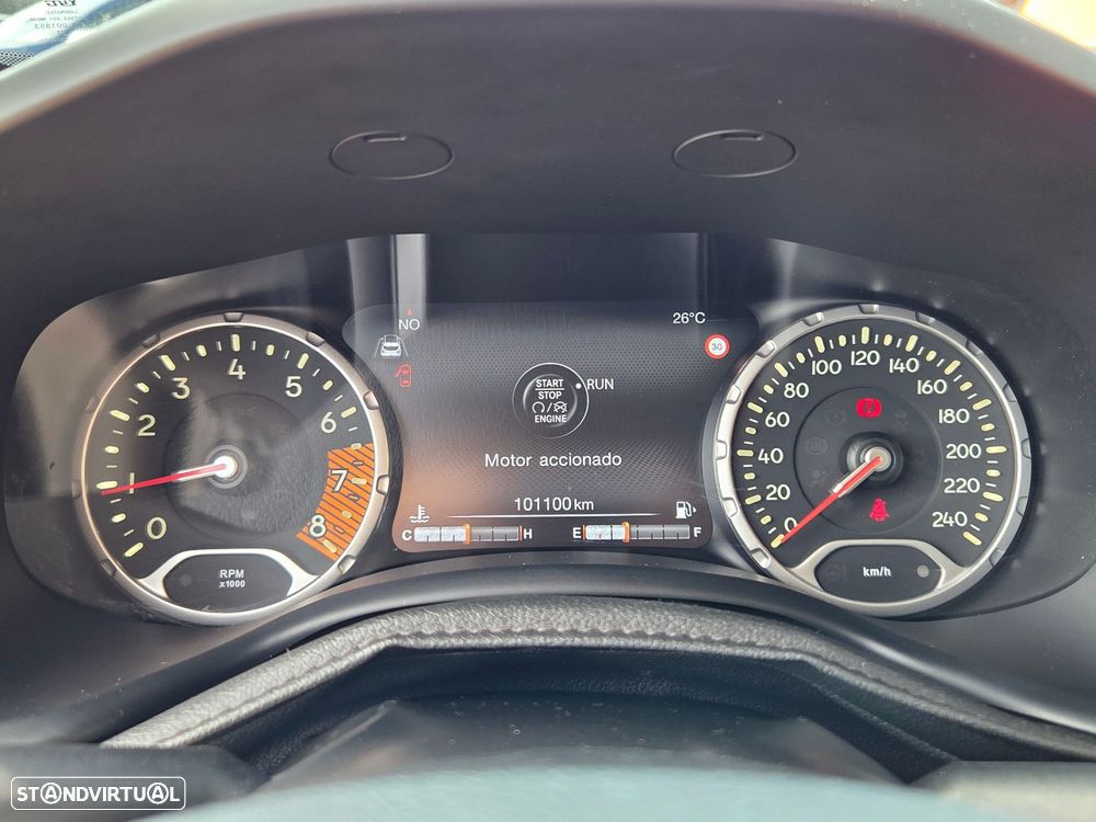 Jeep Renegade 1.0 T Limited - 12