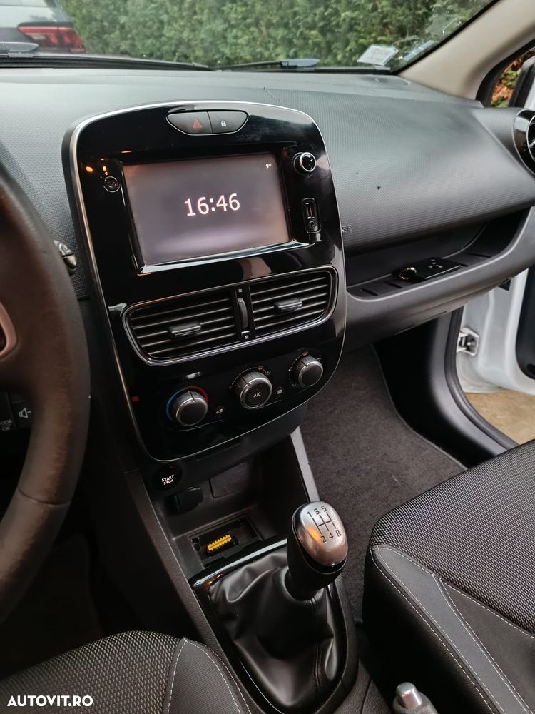 Renault Clio - 15