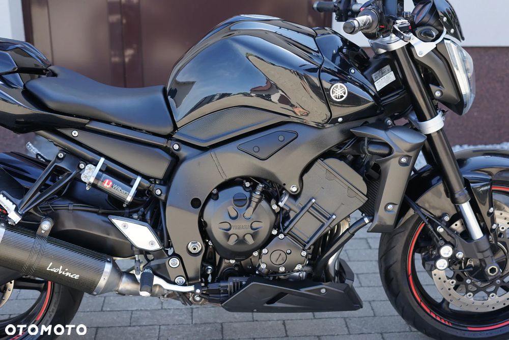 Yamaha FZ - 10