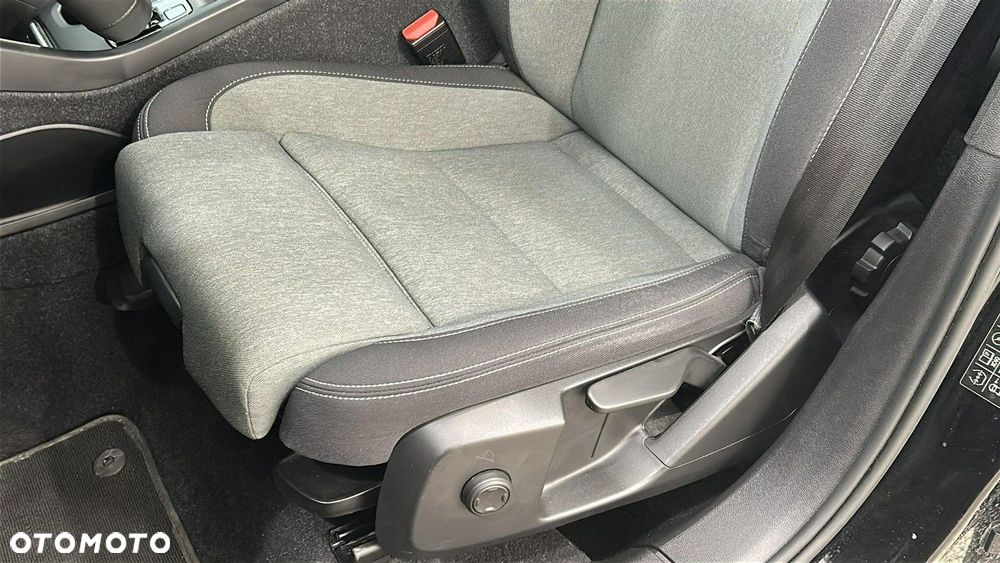 Volvo XC 40 B3 Plus Bright - 17