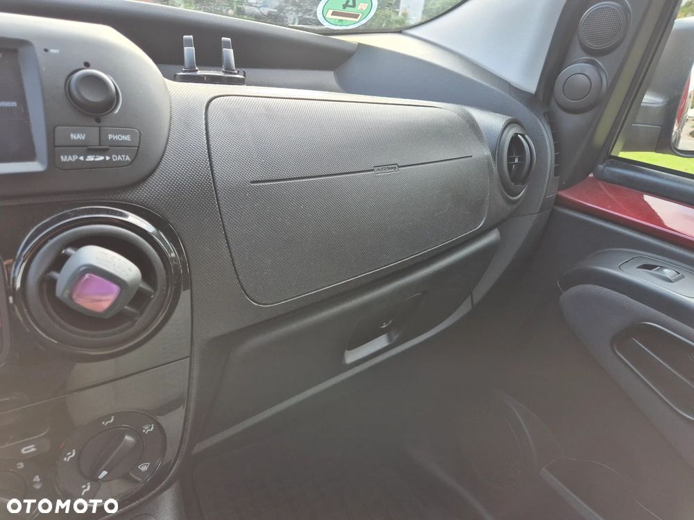 Fiat Qubo 1.4 8V Lounge - 21