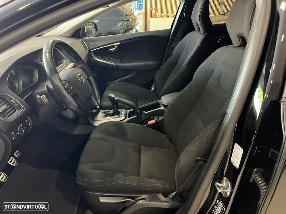 Volvo V40 T2 Kinetic - 14
