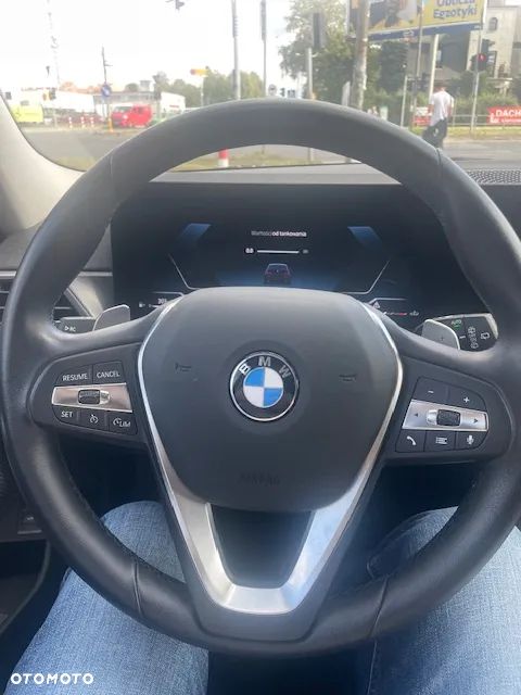 BMW Seria 3 320d xDrive Advantage - 11