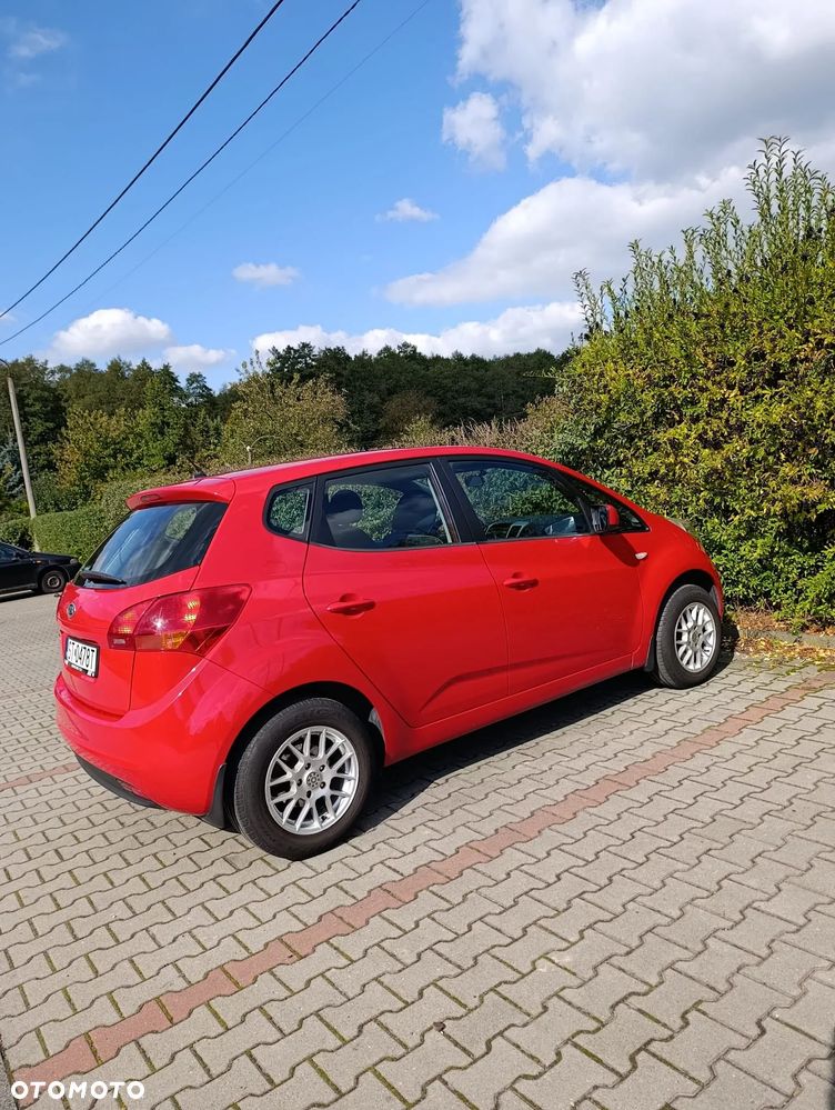 Kia Venga 1.6 L - 12