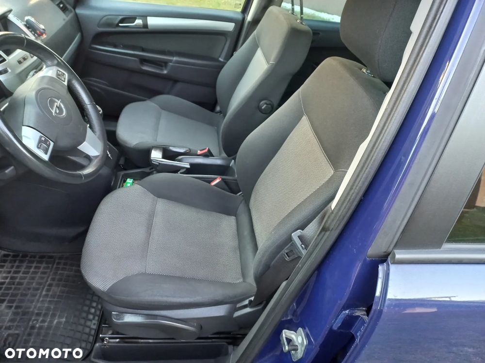 Opel Zafira - 4
