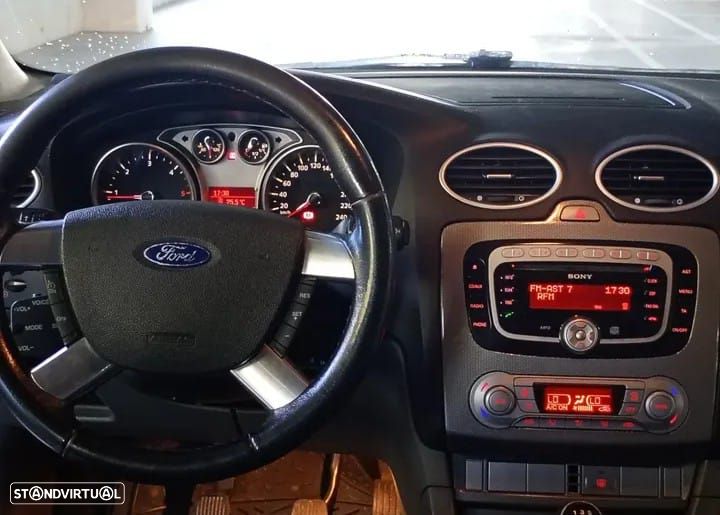 Ford Focus SW 1.6 TDCi Titanium - 9