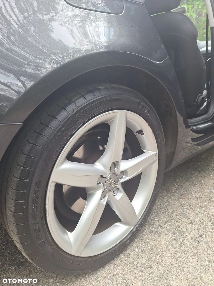 Audi A4 Avant 2.0 TDI - 7