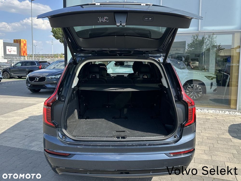Volvo XC 90 - 30
