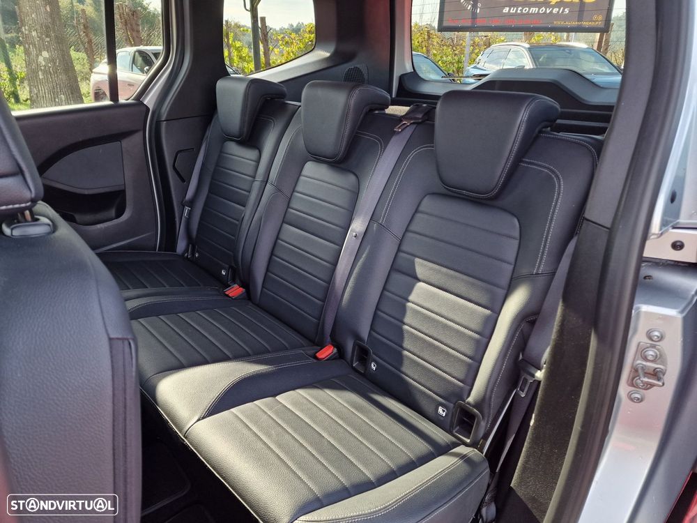 Mercedes-Benz T 180 - 17