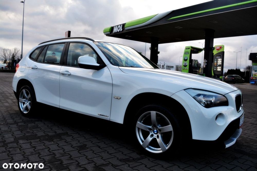 BMW X1 sDrive18d xLine - 15