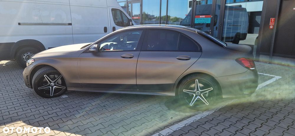 Mercedes-Benz Klasa C 220 d 4MATIC 9G-TRONIC - 18