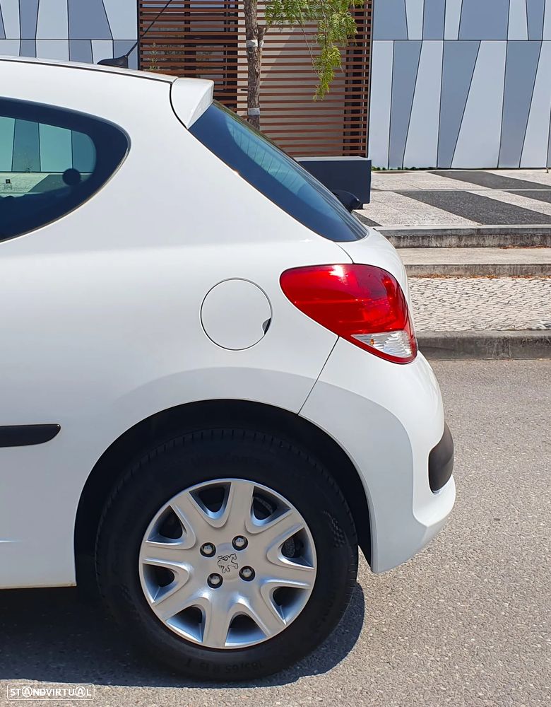 Peugeot 207 - 7