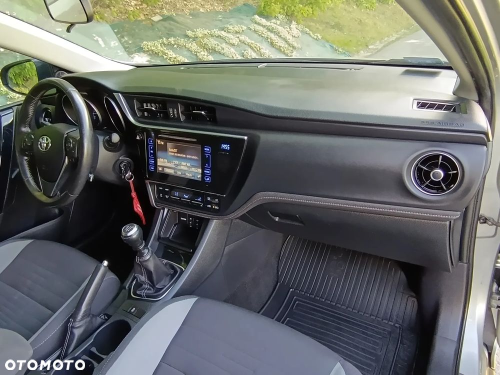 Toyota Auris 1.6 Comfort - 14