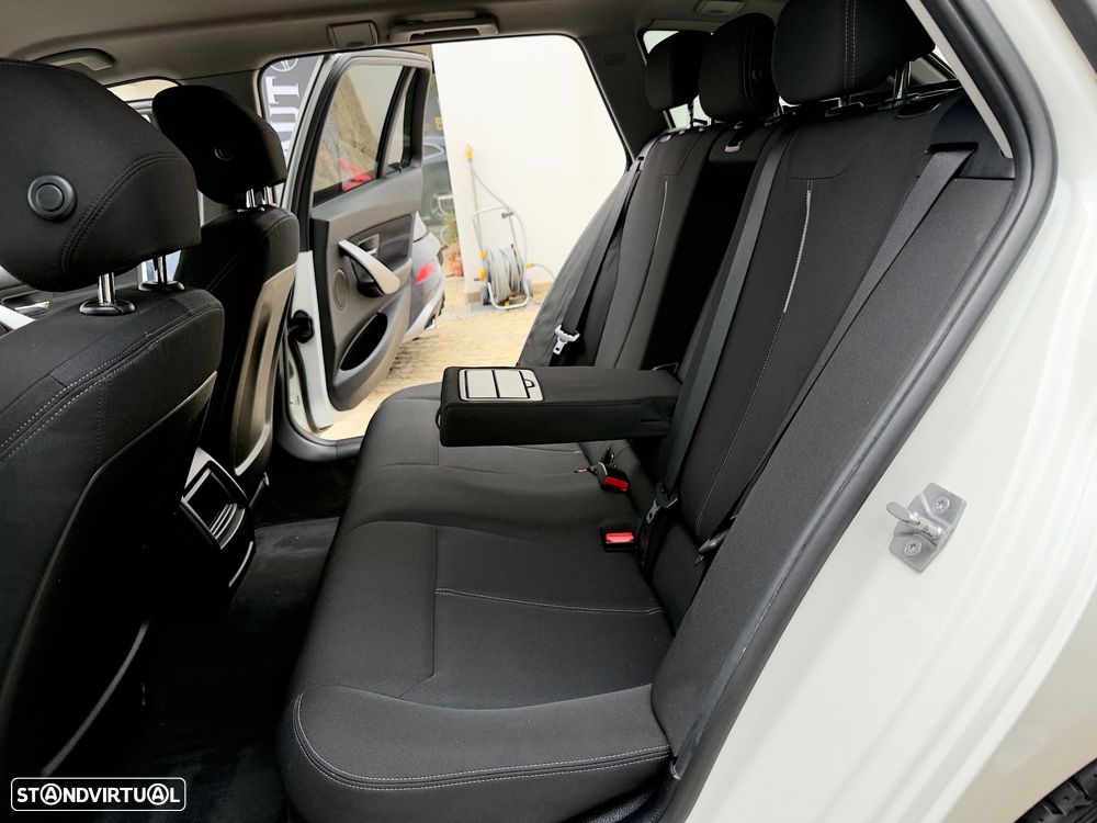 BMW 318 d Auto Pack M - 49