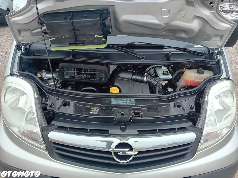 Opel Vivaro - 25