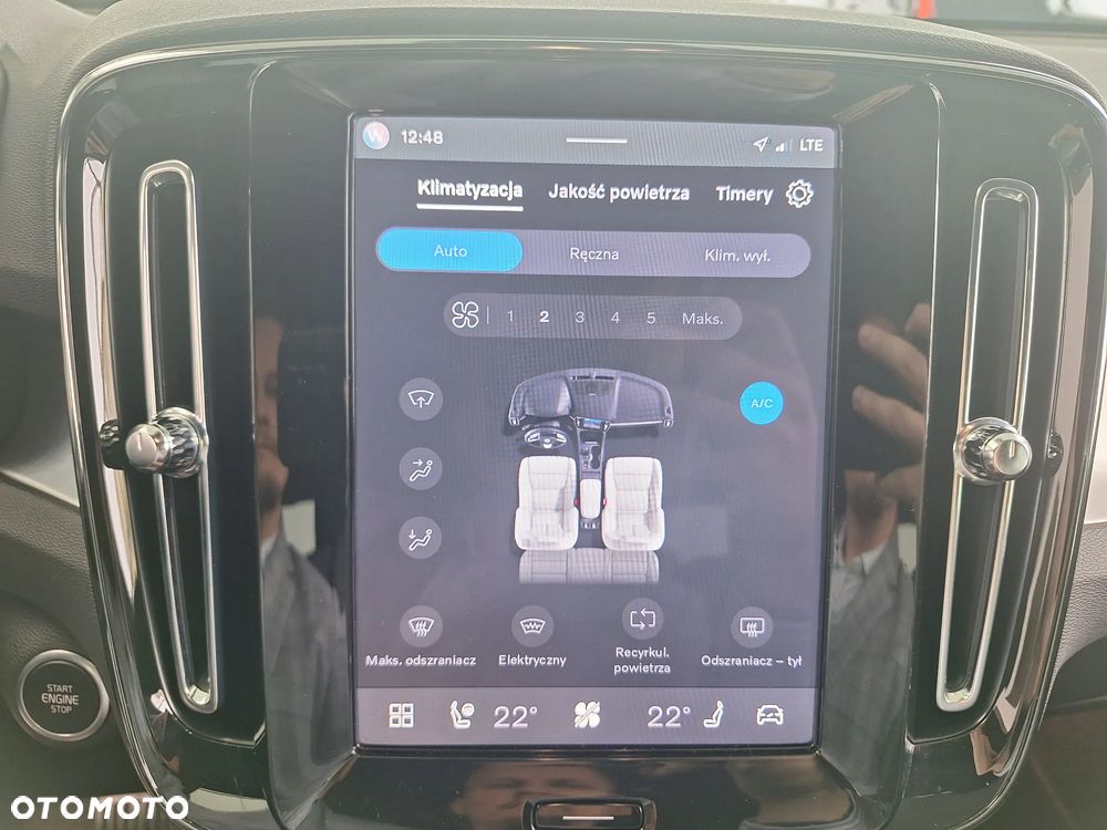 Volvo XC 40 B3 Plus Dark - 20