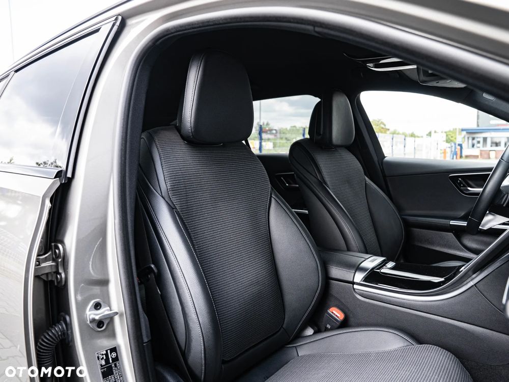 Mercedes-Benz Klasa C 220 d 9G-TRONIC Edition AMG Line - 27