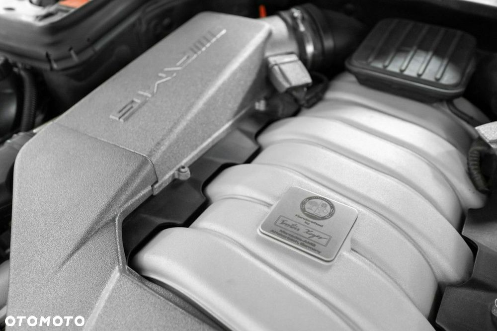 Mercedes-Benz Klasa C 63 AMG AMG SPEEDSHIFT MCT - 32
