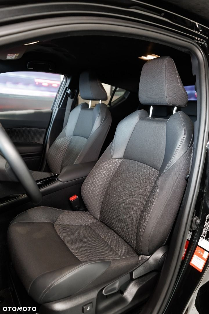Toyota C-HR - 8